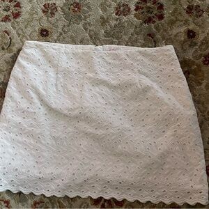 Elegant White Lace Skirt